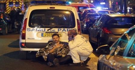 पेरिस में आतंकियों का कहर.  कम से कम 128 मरे