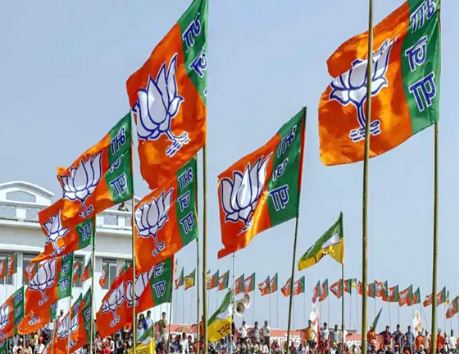 पांच राज्यों में हुए विधानसभा चुनाव जीतने के बाद 10 भाजपा सांसदों ने दिया इस्तीफा