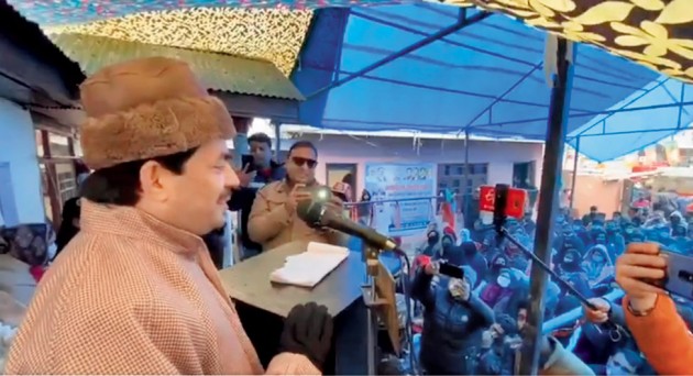 कश्मीर चुनावः भाजपा नेता जिन्ना टोपी पहन कर लड़ रहे हैं चुनाव, जीत के लिए सब कुछ करेगा