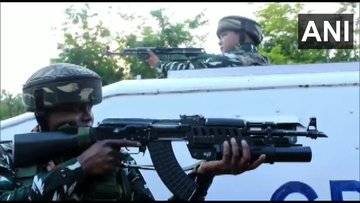 जम्मू कश्मीरः अनंतनाग में सुरक्षाबलों ने दो आतंकियों को किया ढेर,  सर्च ऑपरेशन जारी