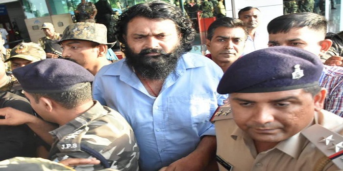 झारखंडः दिल्ली में गिरफ्तारी के बाद रांची लाया गया पीएलएफआई सुप्रीमो दिनेश गोप, 102 मामलों में थी पुलिस को तलाश