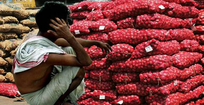 महाराष्ट्र की मंडी में 51 पैसे प्रति किलो बिका प्याज, नाराज किसान ने मुख्यमंत्री को भेजे 216 रुपये