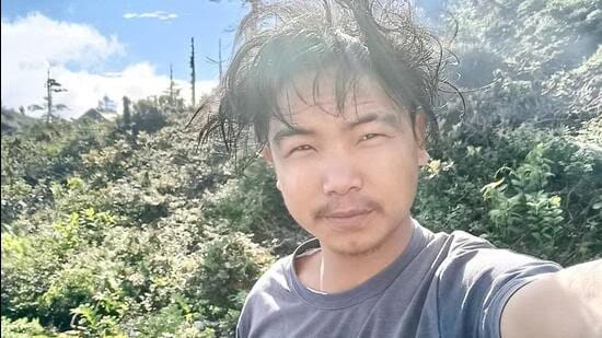 चीन के पीएलए ने अरुणाचल प्रदेश में भारतीय क्षेत्र के अंदर से किशोर का किया अपहरण: सांसद तपीर गाओ