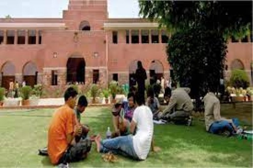 दिल्ली: छात्रों ने डीयू कॉलेज पर लगाया थिएटर सोसायटी का उर्दू नाम बदलने का आरोप, प्रिंसिपल ने किया खंडन