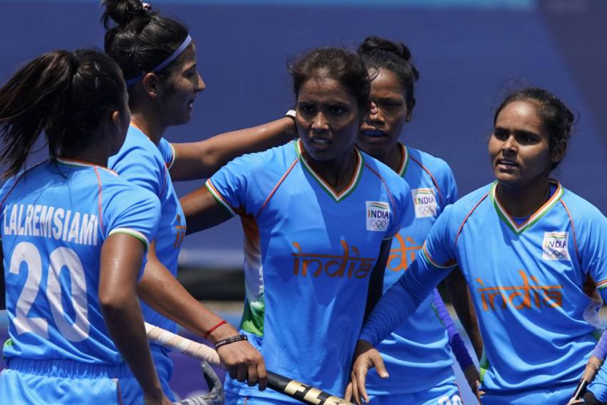 टोक्यो ओलंपिक: सेमीफाइनल में भारतीय-अर्जेंटीना में कड़ी टक्कर, दोनों टीमें 1-1 की बराबरी पर