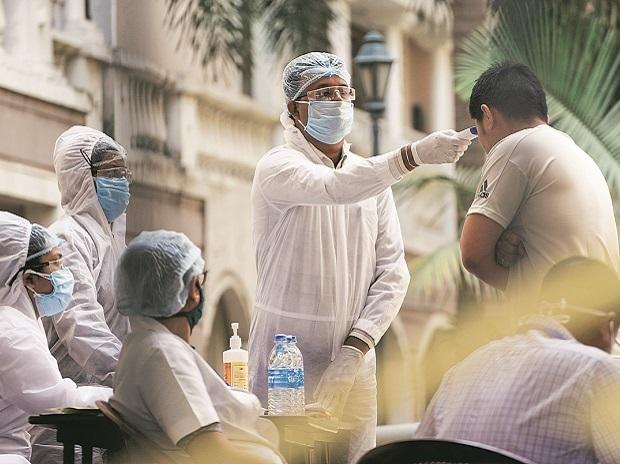 मुंबई के धारावी में एक दिन में 4 मौत और 42 नए मामले, देश में 30,023 कोरोना संक्रमित; 961 ने गंवाई जान