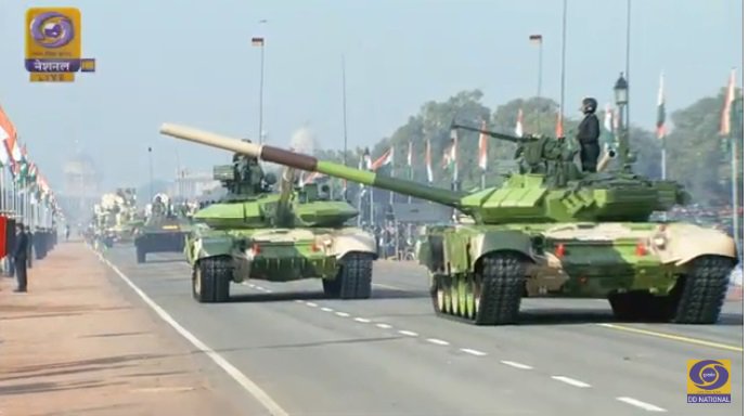 70वें गणतंत्र दिवस की झलकी, राजपथ पर भीष्म T-90 टैंक
