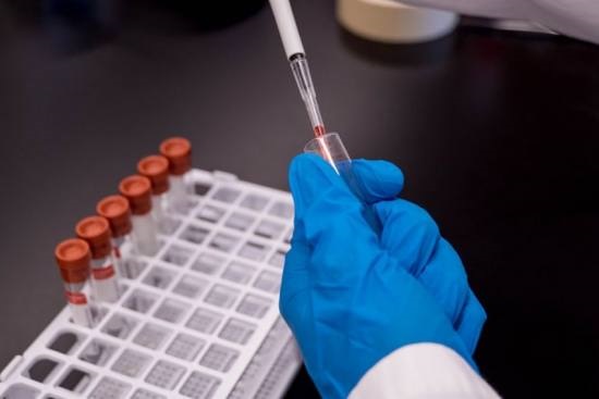 एम्स में कोरोना वायरस के स्वदेशी टीके का ट्रायल शुरू, एक व्यक्ति को दी गई खुराक