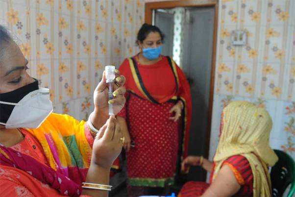 बिहार: अब हफ्ते में चार दिन ही होगा टीकाकरण, नीतीश सरकार का बड़ा फैसला