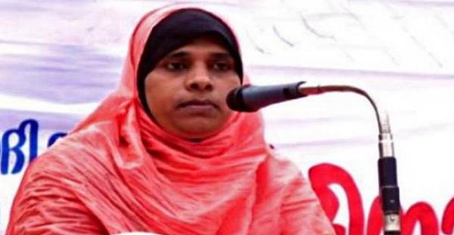 भारत में पहली बार महिला इमाम ने पढ़वाई जुमे की नमाज, मिल रही धमकियां