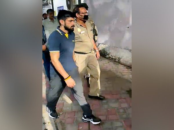 मूसेवाला हत्याकांड: गैंगस्टर लॉरेंस बिश्नोई ने सुरक्षा को लेकर दिल्ली हाई कोर्ट से वापस ली याचिका, एनकाउंटर की जताई थी आशंका