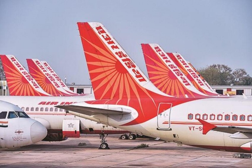 एयर इंडिया मामला: डीजीसीए ने मांगी रिपोर्ट, विमानन कंपनी ने कहा- मामला पुलिस के पास