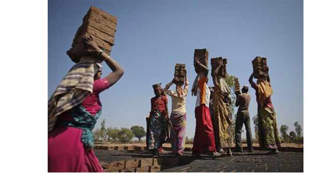 भारत में 83 लाख से ज्यादा आधुनिक गुलाम