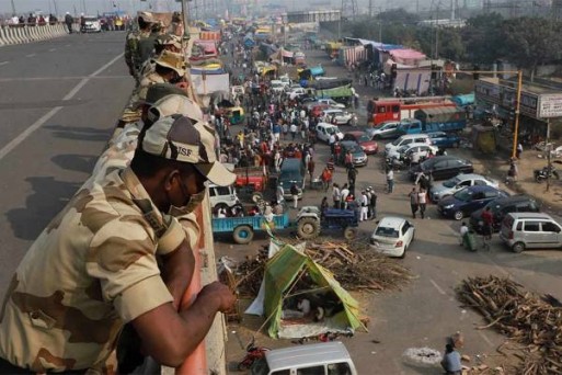 गाजीपुर बॉर्डर पर धारा 144 लागू, भारी संख्या में पुलिस बल तैनात
