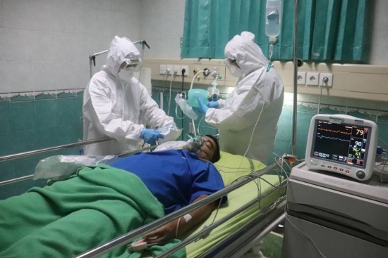 दिल्ली में ऑक्सीजन की भारी किल्लत: सर गंगा राम अस्पताल में 120 से अधिक कोविड मरीजों की जान खतरे में, सिर्फ 7 घंटे की सप्लाई बची