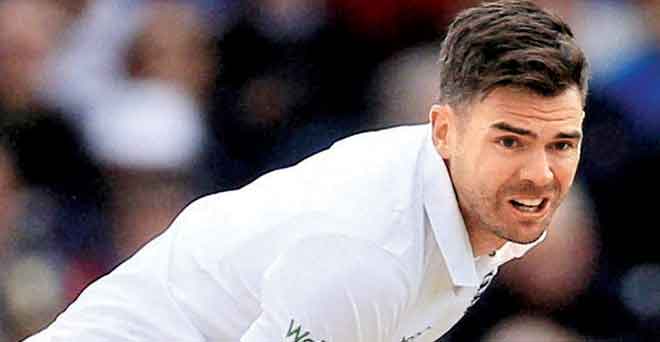 जेम्स एंडरसन भारत दौरे के लिये इंग्लैंड टीम में शामिल नहीं