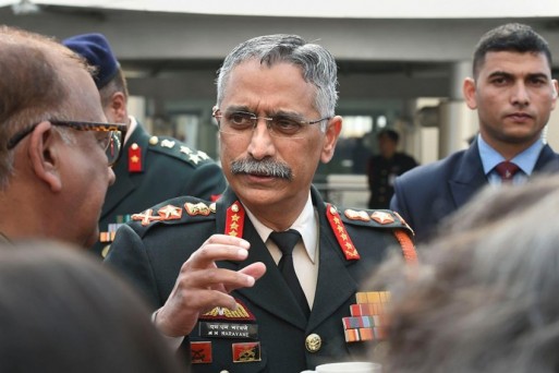 चीन के साथ तनाव के बीच लद्दाख के दो दिवसीय दौरे पर सेना प्रमुख मनोज मुकुंद नरवणे