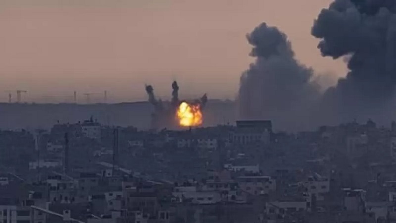 दमिश्क और अलेप्पो में हवाई अड्डों पर इजरायली हवाई हमले, रनवे क्षतिग्रस्त: सीरियाई मीडिया