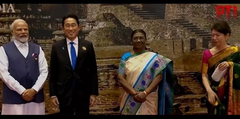 राष्ट्रपति मुर्मू, पीएम मोदी ने भारत मंडपम में जी20 डिनर के लिए मेहमानों का किया स्वागत, पृष्ठभूमि में थी ये थीम