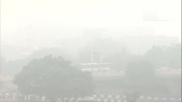 दिल्ली-एनसीआर में हवा की गुणवत्ता फिर गंभीर स्तर पर, कई इलाकों में एक्यूआई 500 के पार