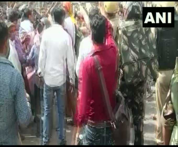 कानपुर में जुमे की नमाज के बाद दो समुदायों में भिड़ंत, पुलिस पर किया पथराव, कई लोग घायल