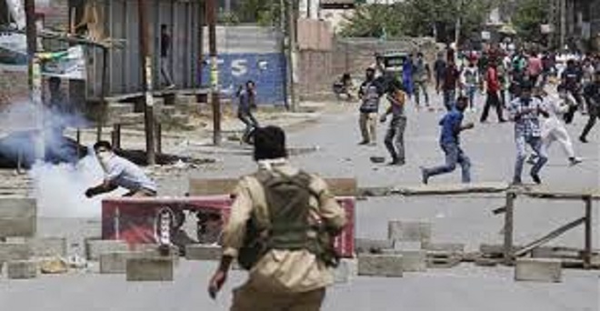कश्मीर में फिर भड़की हिंसा, मृतकों की संख्या 51 पहुंची