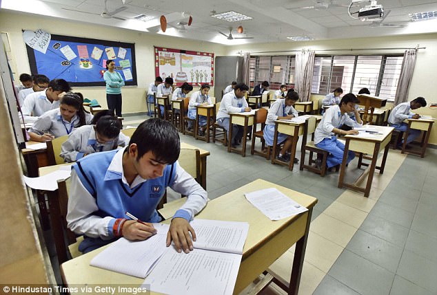दिल्ली हाईकोर्ट ने 98 निजी स्कूलों को दिए बढ़ी फीस का 75% जमा करने के निर्देश