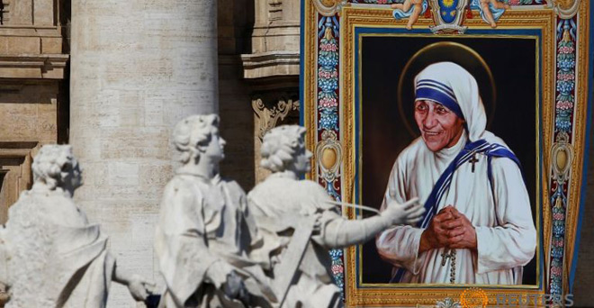 ममता की मूरत मदर टेरेसा को अब दुनिया के हर चर्च में पूजा जाएगा