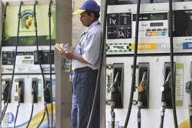 पश्चिम बंगाल में सस्ता मिलेगा पेट्रोल-डीज़ल, ममता सरकार ने कम किए दाम