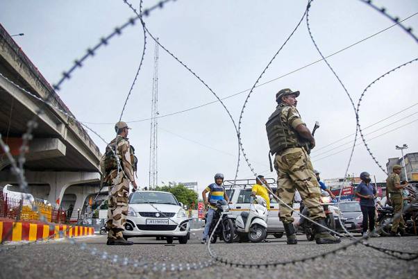 जम्मू-कश्मीर से हटाई जाएंगी अर्धसैनिक बलों की 72 कंपनियां
