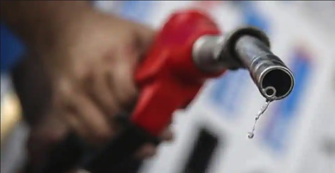 एक ऐसा देश जहां मिलता है सबसे सस्ता पेट्रोल, कीमत सिर्फ 72 पैसे प्रति लीटर