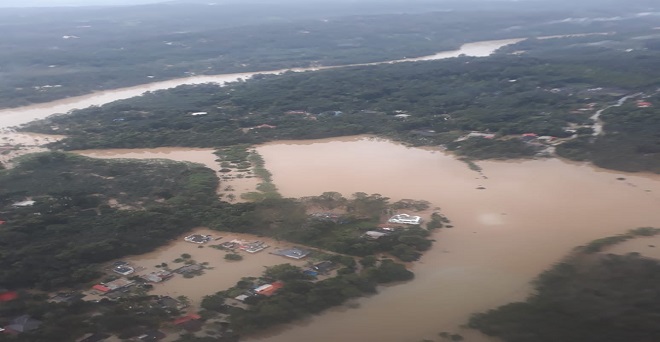 केरल में बाढ़ से हालात बिगड़े, मरने वालों की संख्या हुई 73, रेल अलर्ट जारी