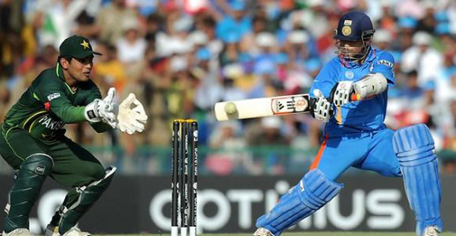 बीसीसीआई ने खेलने बुलाया पर पाक चाहे यूएई में मैच
