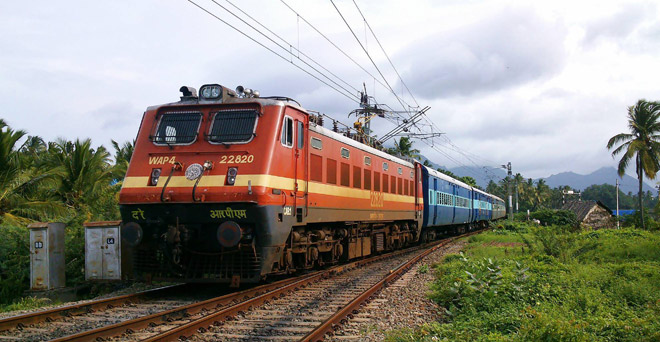 पांच वर्षों में रेलवे में 8.56 लाख करोड़ रुपये निवेश की योजना