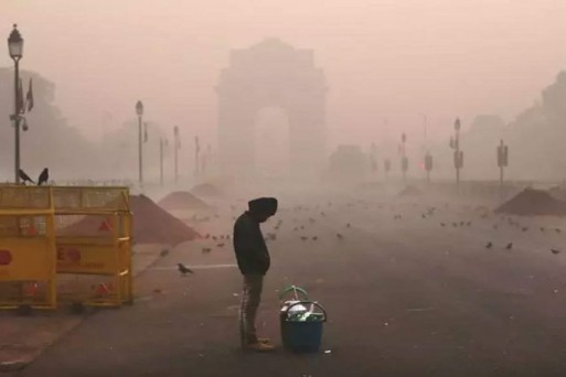 दिल्ली की हवा में सुधार, 'बहुत खराब' से 'खराब' हुई गुणवत्ता