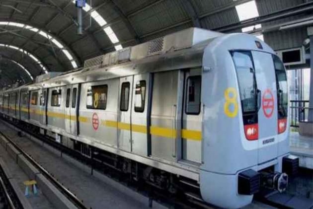 कोविड: आज से फिर पटरी पर लौटी दिल्ली मेट्रो, पांच महीने बाद सेवा बहाल