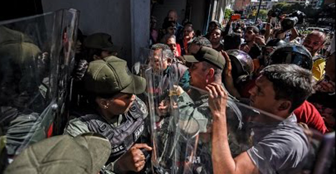 वेनेजुएला में हाहाकार के बाद एक हफ्ते में ही नोटबंदी का फैसला रद्द