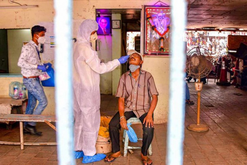 दिल्ली में तेज ओमिक्रोन की रफ्तार, बीते दिन मिले 31 नए केस, संक्रमितों की संख्या 350 के पार