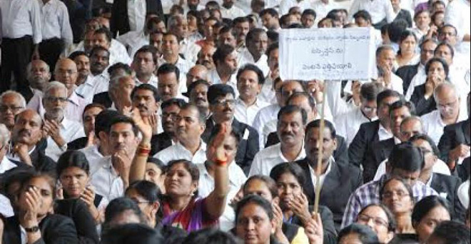 तेलंगाना: 8,000 न्यायिक कर्मी हड़ताल पर, अदालतों में काम ठप