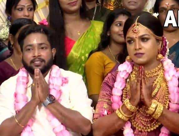 केरल: ट्रांसजेंडर जोड़े को मंदिर में शादी करने से रोका, विवाद बढ़ा