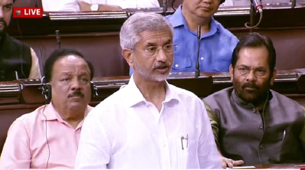 ट्रम्प के बयान पर संसद में हंगामा, विदेश मंत्री ने कहा- पीएम मोदी ने नहीं की मध्यस्थता की अपील