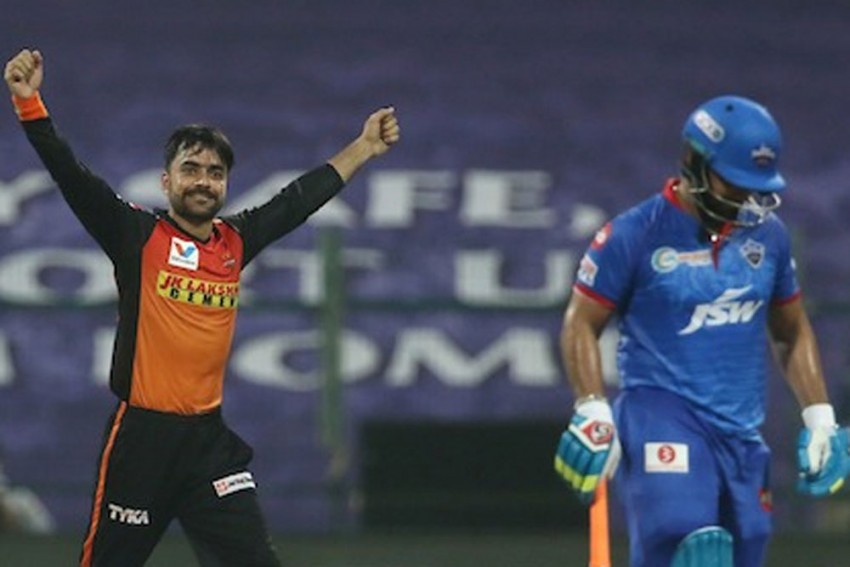 आईपीएल-2020, DC Vs SRH: सनराइजर्स हैदराबाद की पहली जीत, दिल्ली कैपिटल्स को 15 रनों से हराया, राशिद ने झटके 3 विकेट