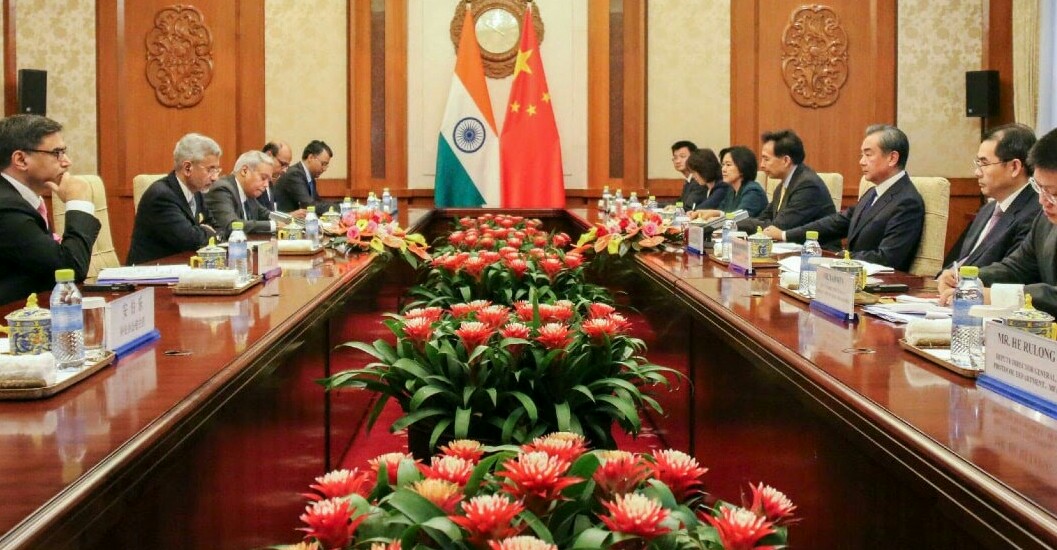 एलएसी पर तनाव के बीच मॉस्‍को में मिले भारत और चीन के विदेश मंत्री