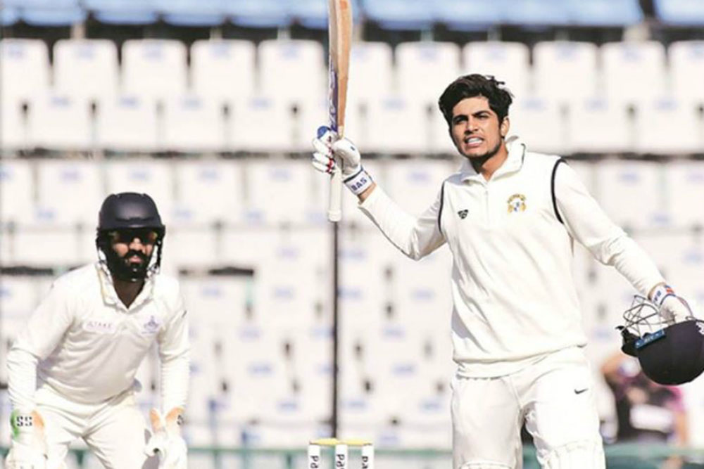 भारत ए के लिए युवा बल्लेबाज शुभमन गिल ने जड़ा दोहरा शतक, बने ऐसा करने वाले सबसे युवा भारतीय बल्लेबाज