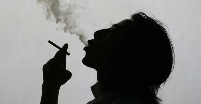 विश्व तंबाकू निषेध दिवसः फिक्र के साथ धुएं में जिंदगी भी उड़ती है