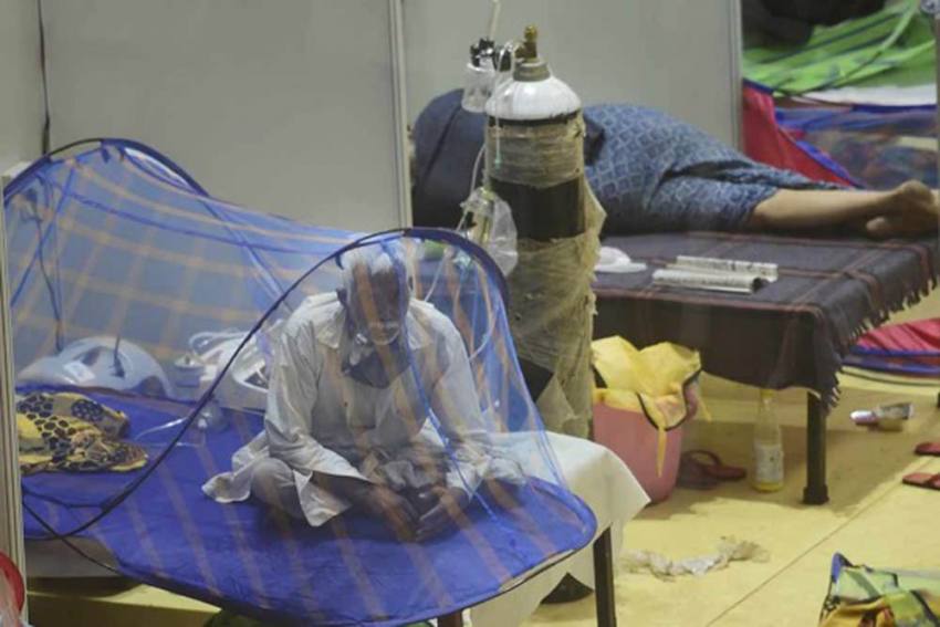 दिल्ली में टूटा रहा डेंगू और वायरल के मरीजों का रिकॉर्ड, अस्पतालों में बेड की कमी, सबसे ज्यादा खतरे में बच्चे