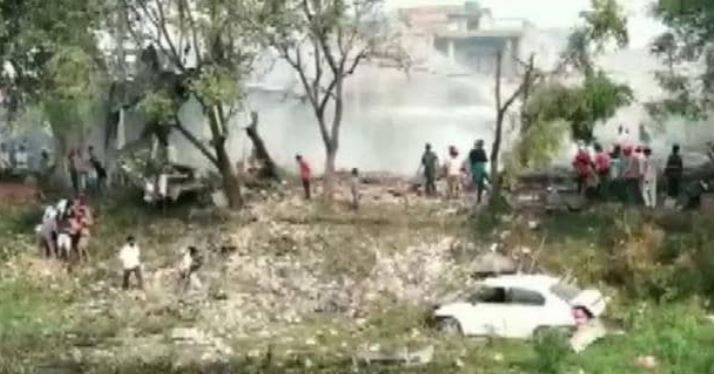 पंजाब के गुरदासपुर की पटाखा फैक्ट्री में ब्लास्ट, 23 लोगों की मौत, कई फंसे