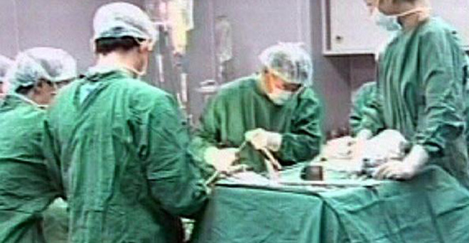 डॉक्टर हैरान, चीन की एक लड़की के शरीर में चार किडनी