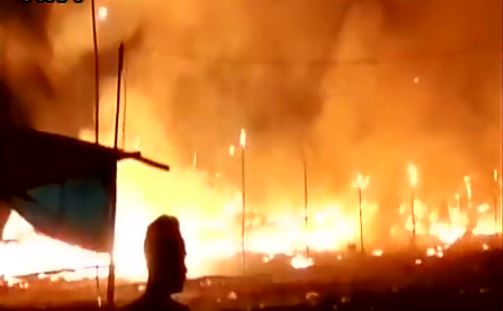 VIDEO: ओडिशा के पटाखा मार्केट में लगी आग, 50 दुकानें जलकर खाक, एक की मौत