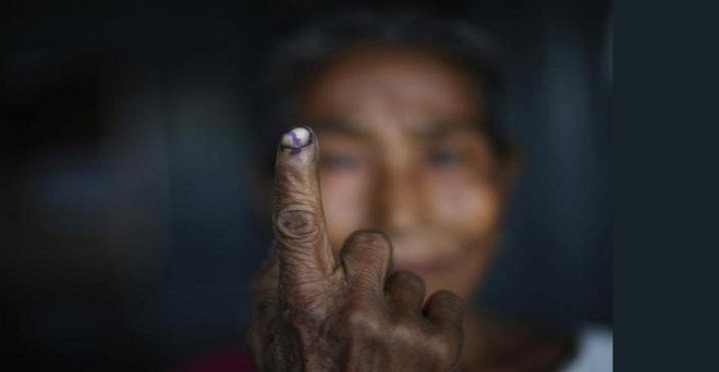 यूपी-बिहार उपचुनाव के वोटों की गिनती शुरू, गोरखपुर और अररिया में भाजपा, फूलपुर में सपा आगे